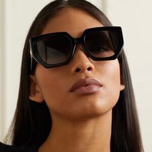 NEW!! CELINE Sunglasses CL40239F 01F, Authentic